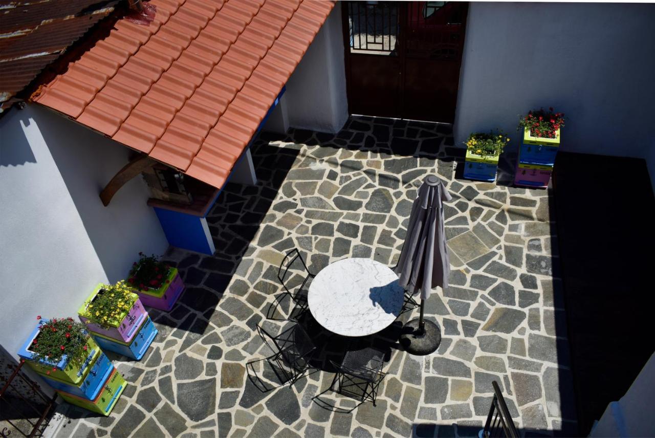 Renovated Old Manor House With Yard Villa Arnaia Exterior photo